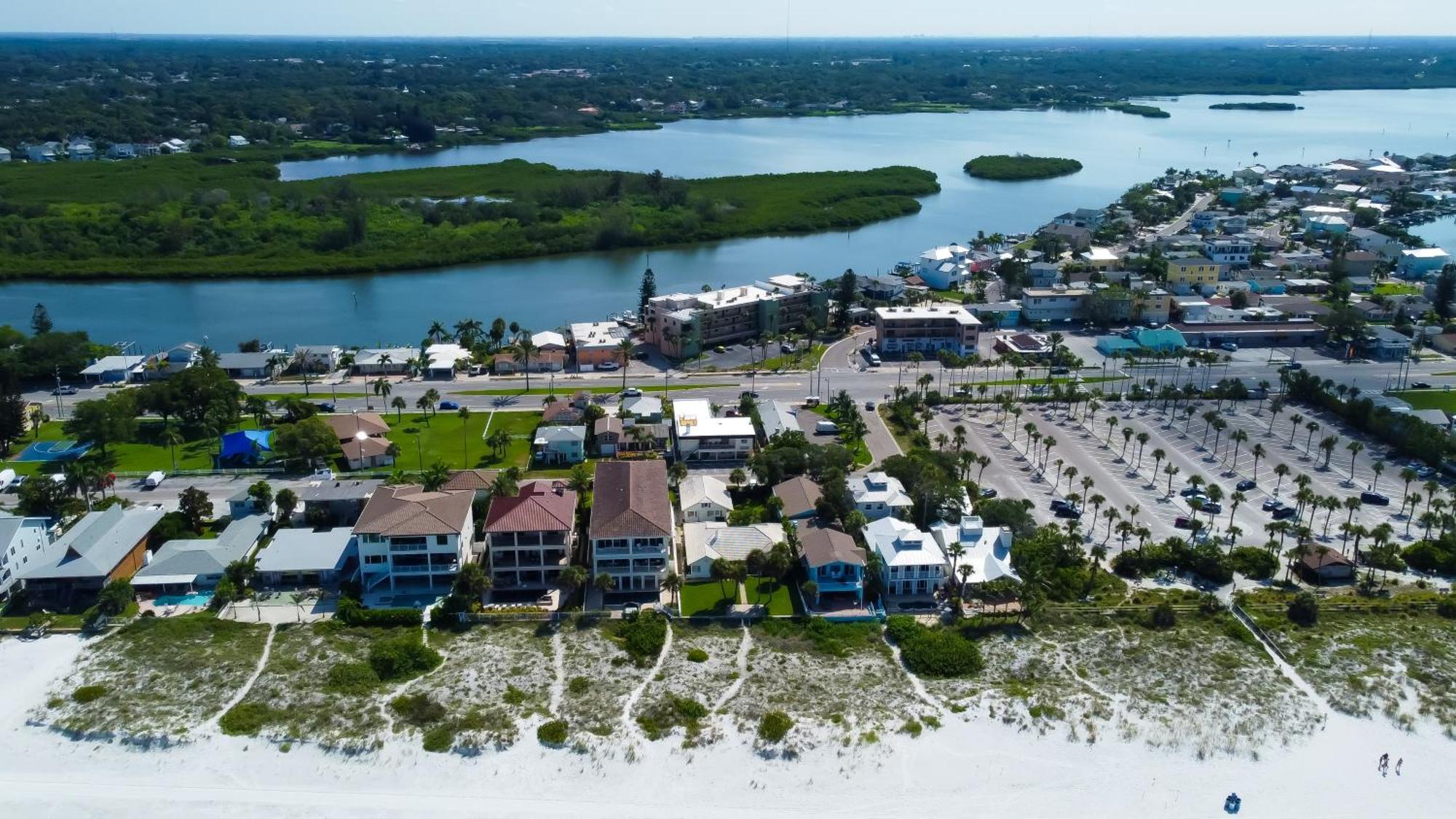 Carousel Suites -Redington Shores Bagian luar foto