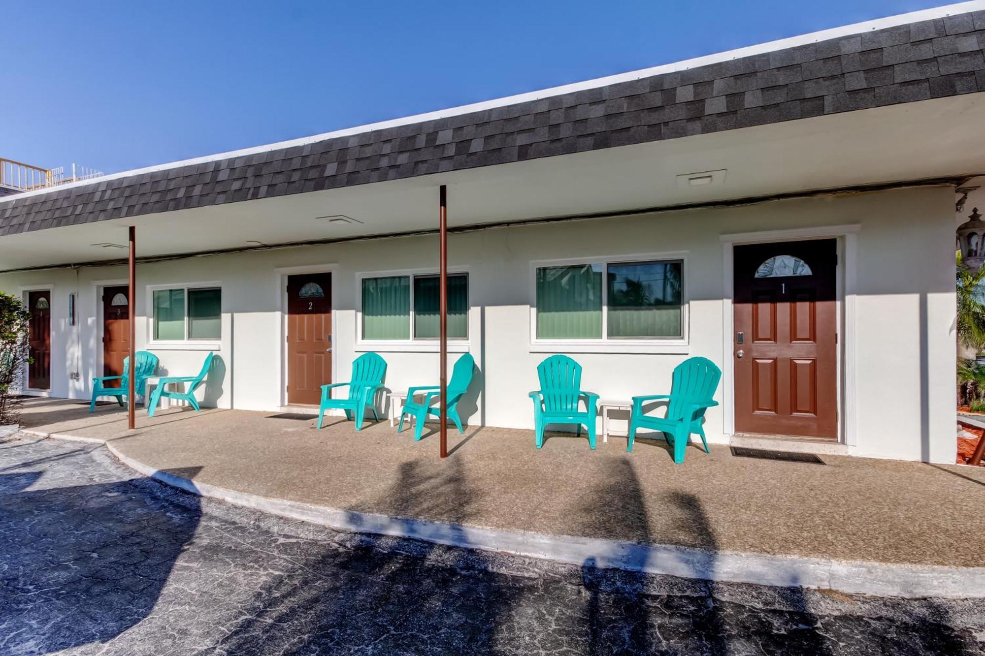 Carousel Suites -Redington Shores Bagian luar foto