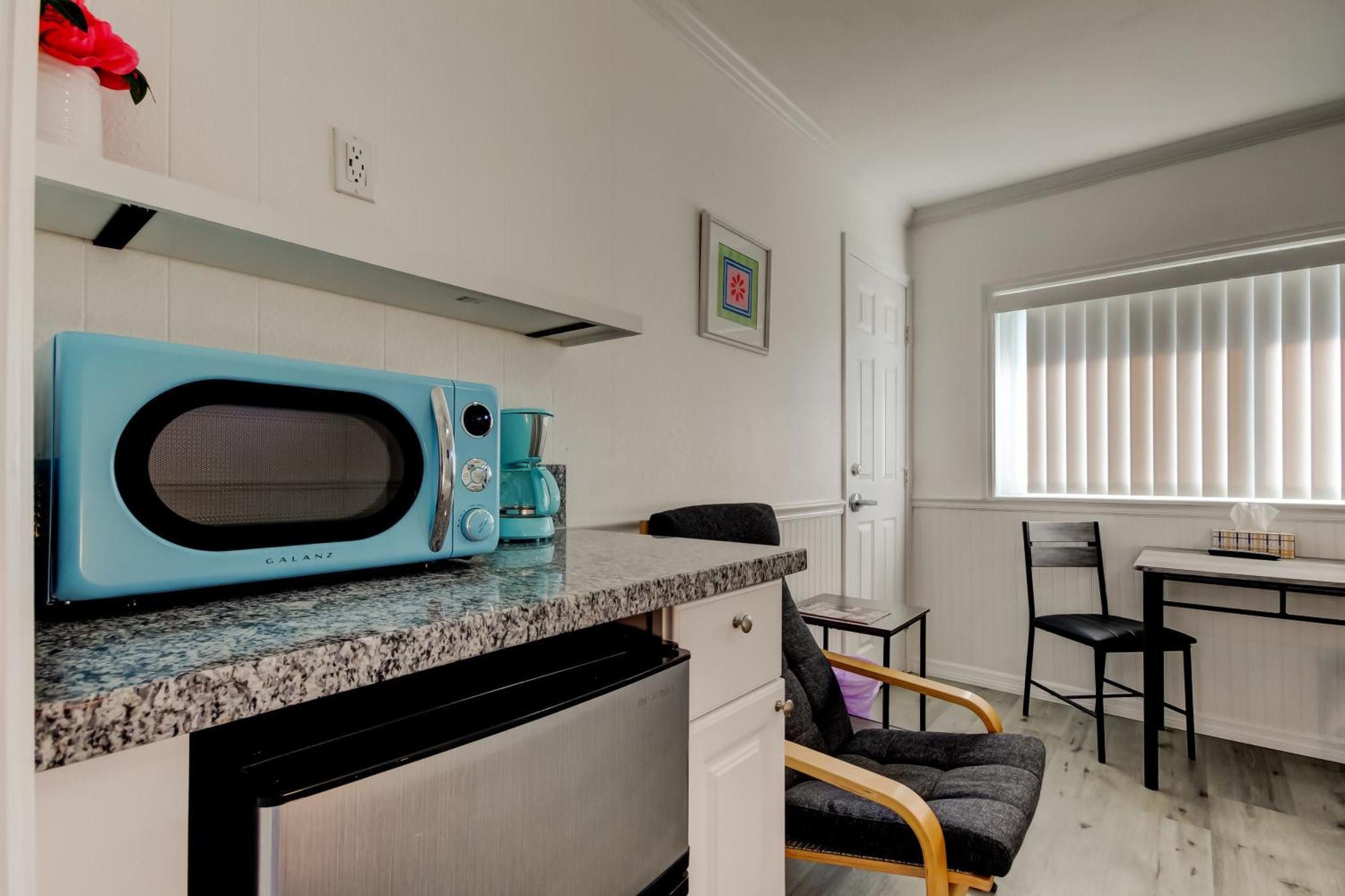Carousel Suites -Redington Shores Bagian luar foto