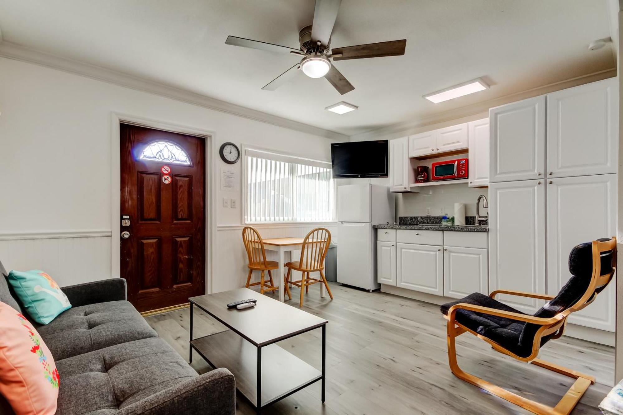 Carousel Suites -Redington Shores Bagian luar foto
